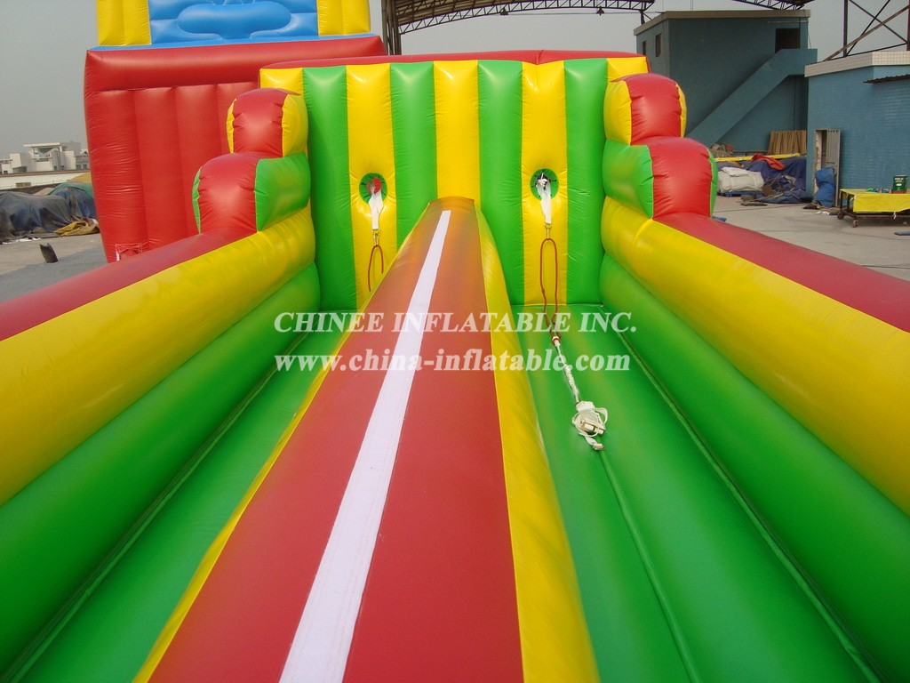 T11-997 Inflatable Bungee Run