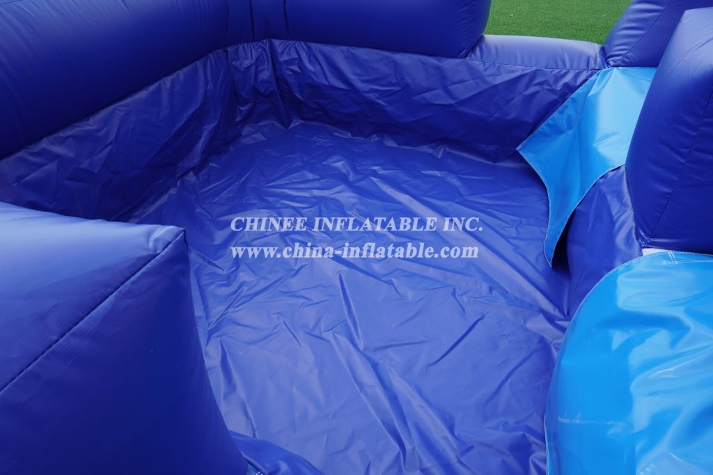 T11-489 Inflatable slip and slide