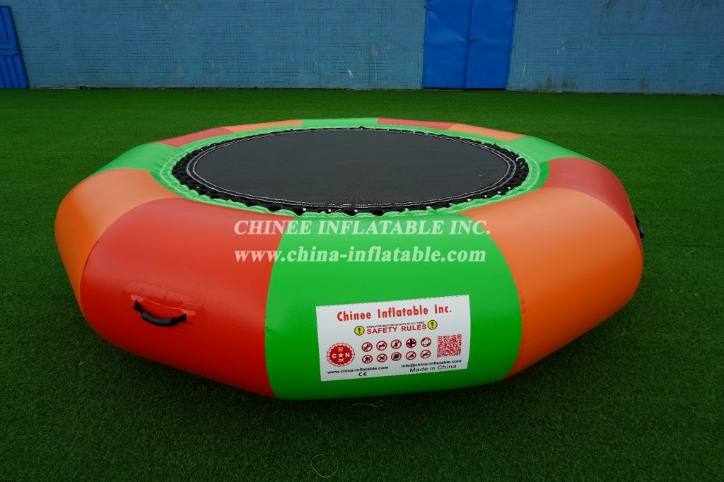 T10-140 Inflatable Water Trampoline