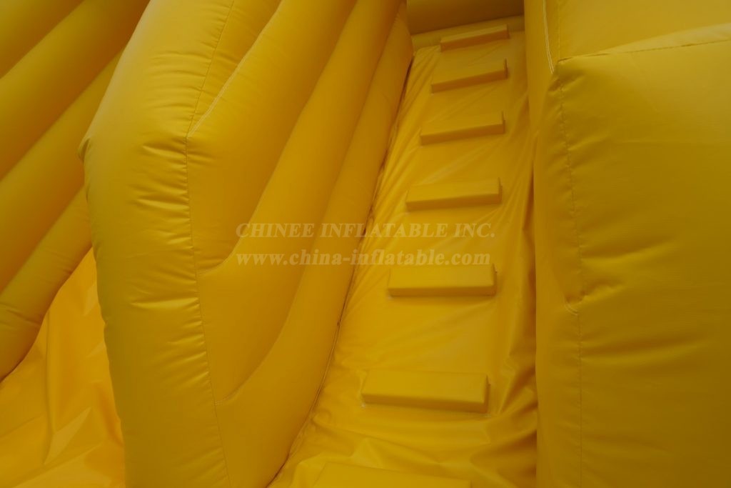 T8-1352 Pirates Ship Inflatable Playground