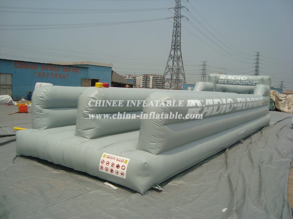 T11-1107 Inflatable Bungee Run