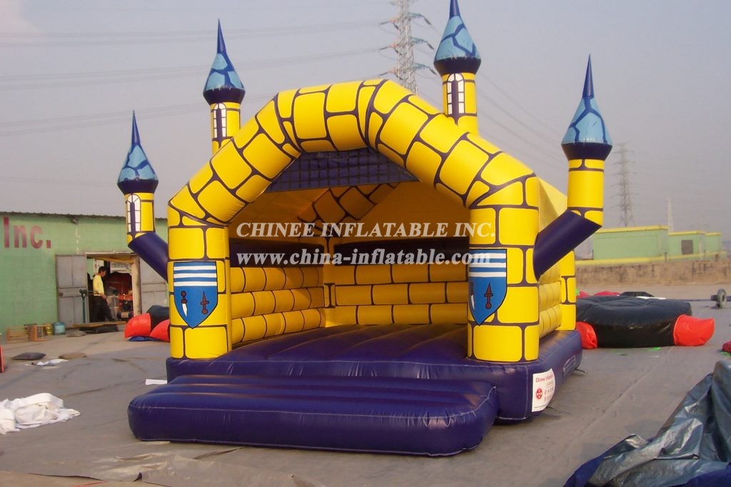 T5-146 inflatable bouncer castle house