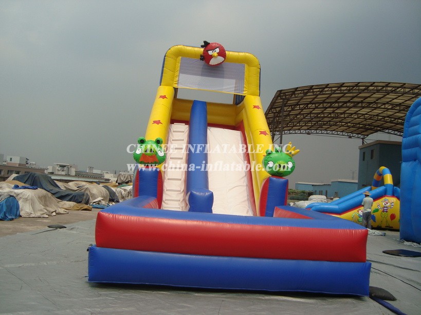 T8-947 Angry Birds Inflatable Slide