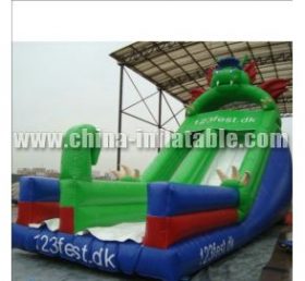T8-946 Monster Inflatable Slide