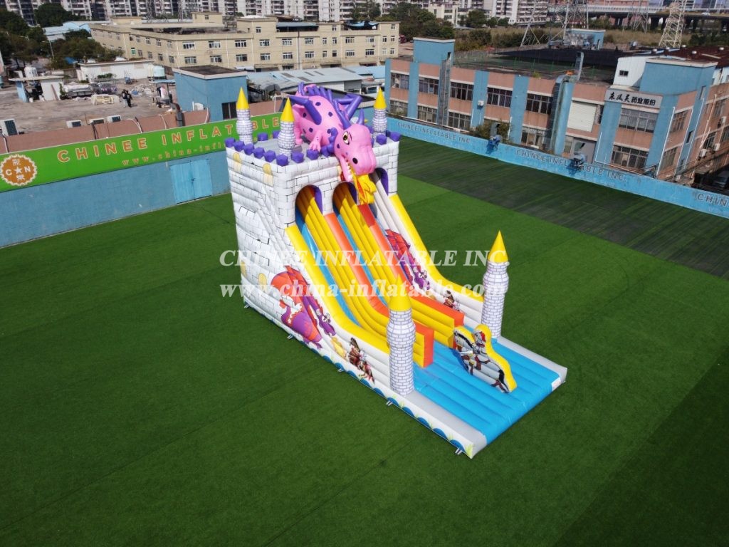 T8-1517 Dragon castle inflatable giant slide