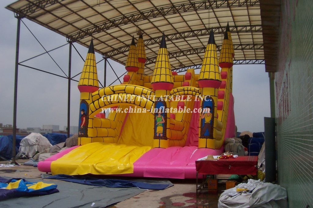 IC1-002 Inflatable Castles
