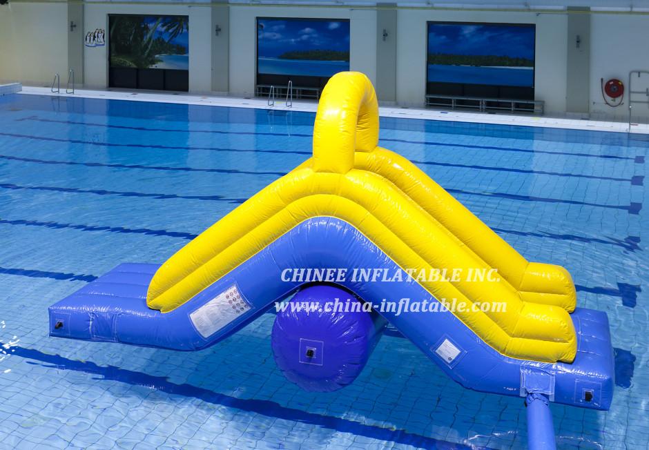 WG1-022 popular sport inflatable sea island game for pool