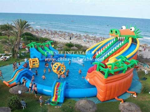 Large Inflatable Water Slide With Pool