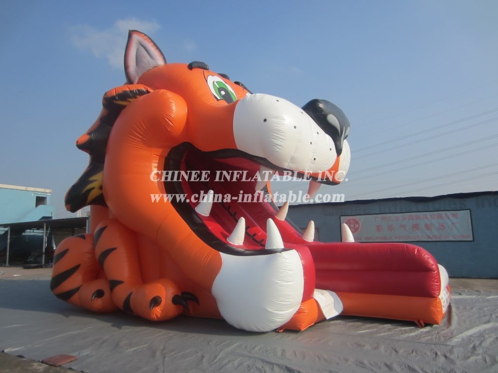 T8-2501Inflatable Slides