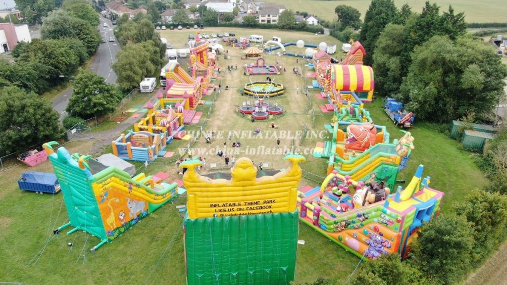 IS11-4019 Biggest Inflatable Zone amusement park outdoor playground