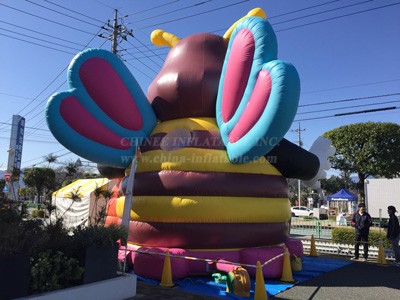 T2-4689 Bee Bounce House