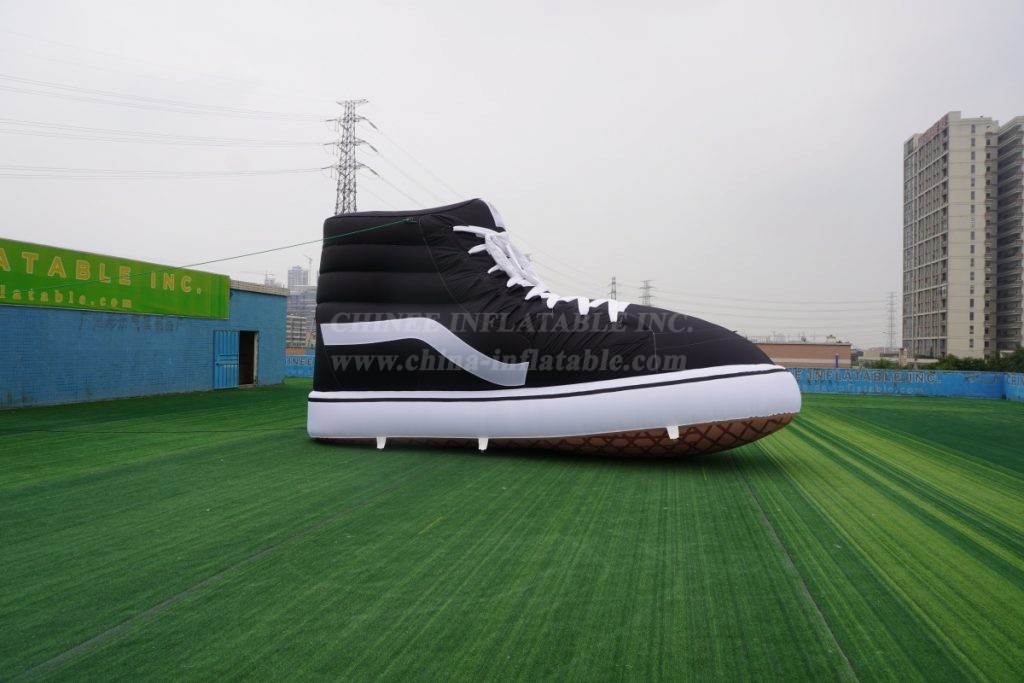 S4-557 Custom Vans Shoe Inflatable Shape