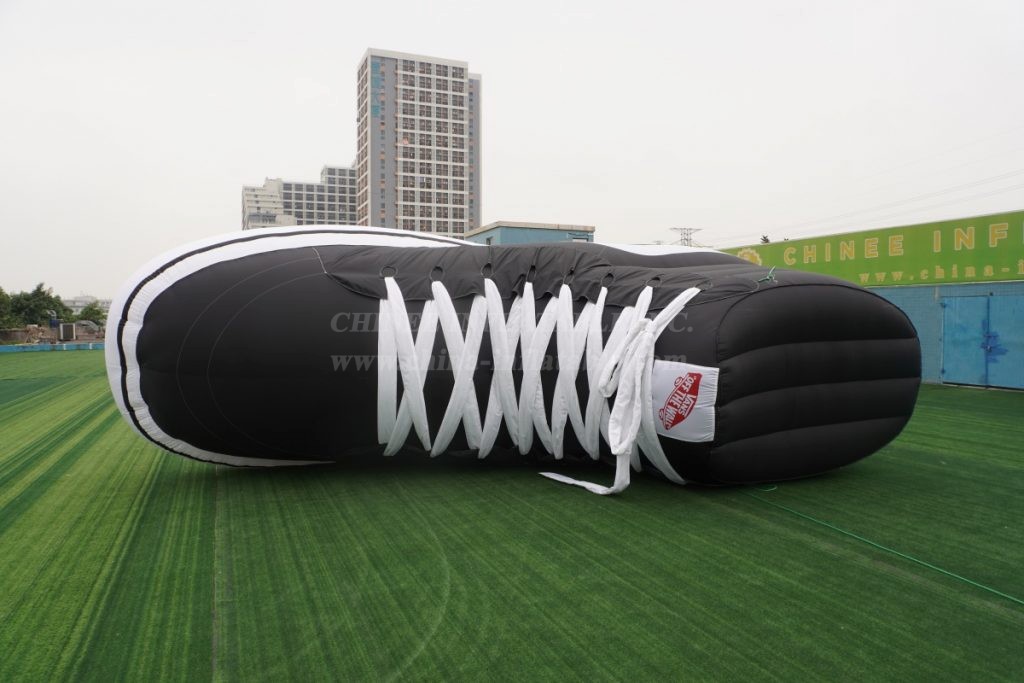S4-557 Custom Vans Shoe Inflatable Shape